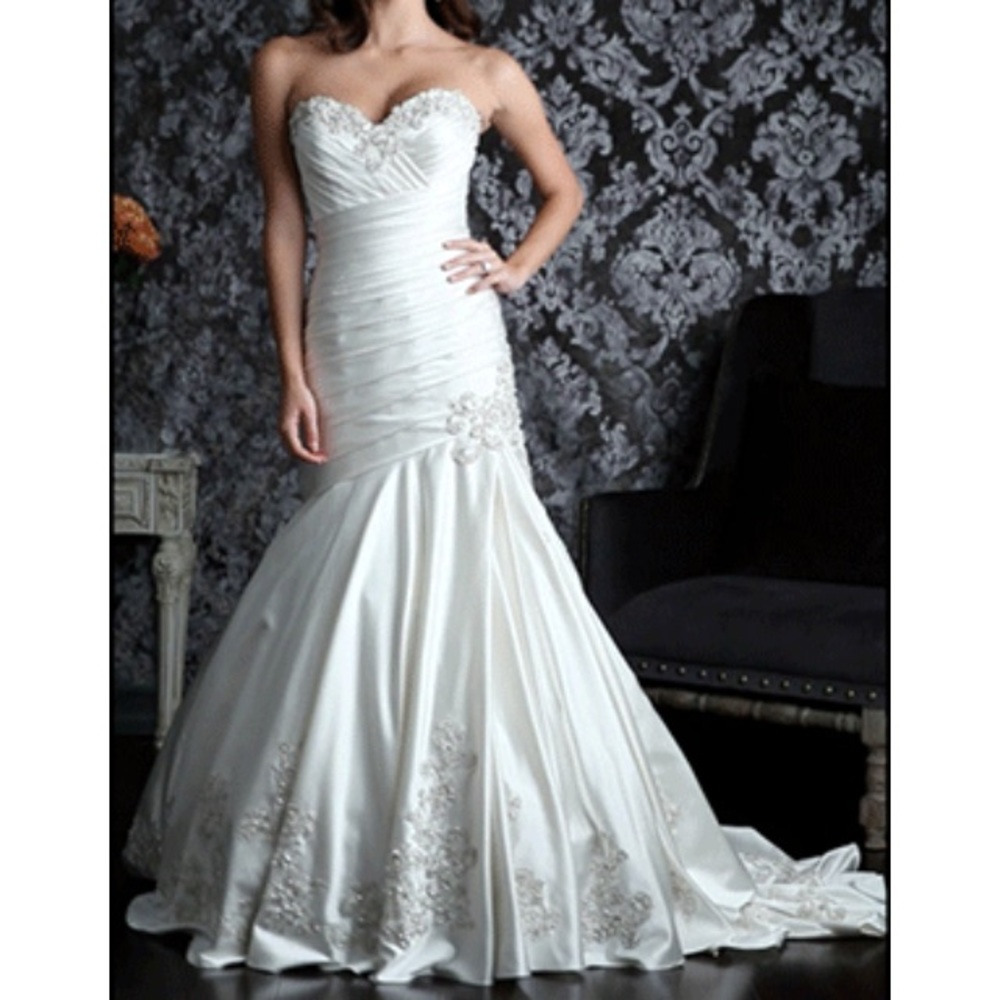 New Allure Bridal Wedding Gown